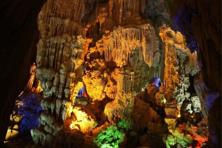 Thien Cung Cave