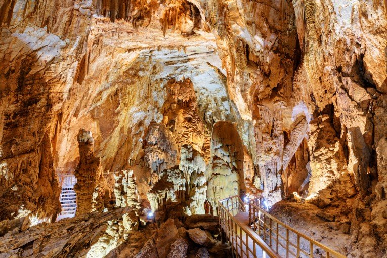 Tien Ong Cave